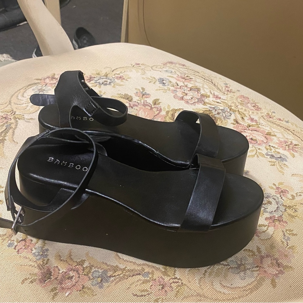 BAMBOO Black Platform Shoes with Chunky Sole